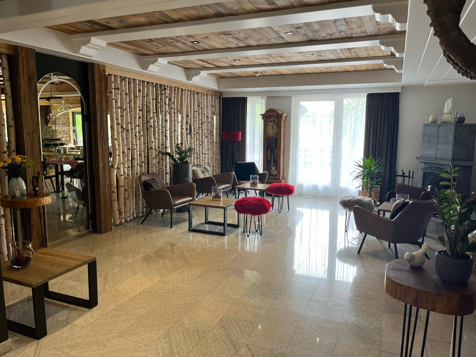 Hotel Alfa Superieur - Leukerbad-Therme ภายนอก รูปภาพ